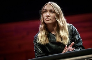 Πόλεμος στην Ουκρανία: Η Ίνα Σεβτσένκο, μέλος των Femen, προειδοποιεί για την τύχη των γυναικών στην Ουκρανία.