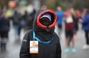 Με τσουχτερό κρύο ο 10ος ημιμαραθώνιος της Αθήνας