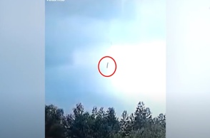 Boeing 737: Η στιγμή της πτώσης του αεροσκάφους στην Κίνα