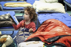 Παιδιά σε καταφύγια στη Μαριούπολη