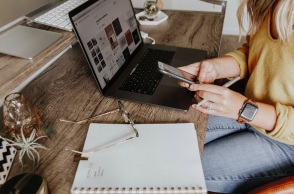 Τι παραχωρούμε όταν πατάμε το «συμφωνώ» στο Διαδίκτυο;