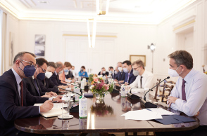 Σύσκεψη στο Μαξίμου για την επισιτιστική επάρκεια