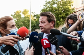 Ο δικηγόρος Απόστολος Λύτρας σε δηλώσεις του στα τηλεοπτικά συνεργεία