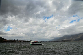 Με βροχές και πτώση θερμοκρασίας ο καιρός την Κυριακή