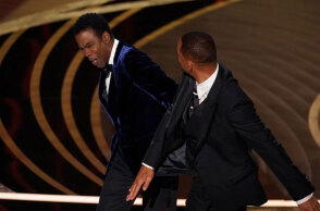 Η στιγμή που ο Γουίλ Σμιθ χαστουκίζει τον Κρις Ροκ στα Oscars 2022