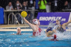 Τελικός Euroleague πόλο γυναικών, Ολυμπιακός - Σαμπαντέλ 11-7