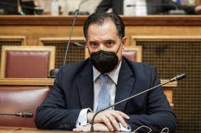 Ο υπουργός Ανάπτυξης και Επενδύσεων, Άδωνις Γεωργιάδης, στα έδρανα της Βουλής