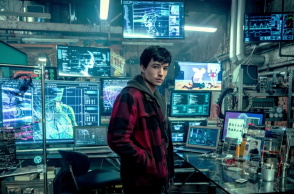 Στιγμιότυπο από την ταινία Justice League με τον Έζρα Μίλερ.