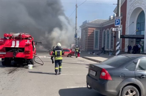 Ουκρανία: Ρωσικοί πύραυλοι έπληξαν σιδηροδρομικό σταθμό
