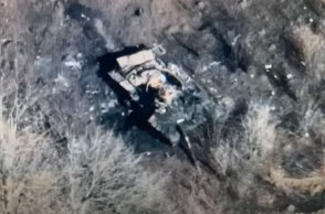 Ρωσικό τανκ μετά την επίθεση από τον ουκρανικό στρατό στο Χάρκοβο στην Ανατολική Ουκρανία