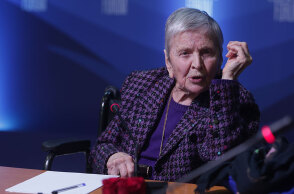 Η Ελένη Γλύκατζη Αρβελέρ είναι στο νοσοκομείο «Υγεία» για προκαθορισμένες εξετάσεις