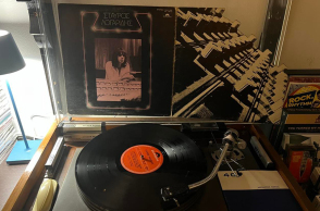 Δίσκος βινύλιο του Σταύρου Λογαρίδη