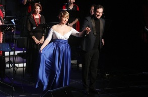 Νάντια Κοντογεώργη: Θα πεθάνουμε ευτυχισμένες που υπηρετήσαμε τον σύζυγο;