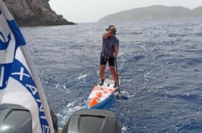 Κωπηλάτης έκανε τον γύρο της Κρήτης σε 15 μέρες πάνω σε Sup