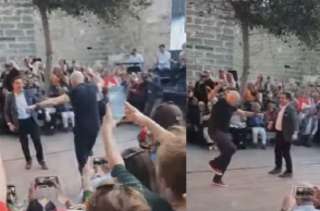 Το ζεϊμπέκικο του Γιώργου Παπανδρέου στην Αλικαρνασσό