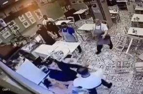 Θεσσαλονίκη: Ζημιές σε πατσατσίδικο γιατί δεν τους άφηναν να κάτσουν χωρίς πιστοποιητικά