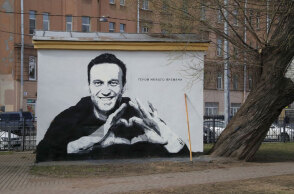 Γκράφιτι με τον Αλεξέι Ναβάλνι στην Αγία Πετρούπολη της Ρωσίας