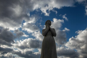 Με νεφώσεις ο καιρός σήμερα Μεγάλη Πέμπτη 21 Απριλίου 2022