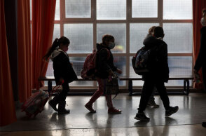 Το 20% των κρουσμάτων κορωνοϊού την εβδομάδα 11 με 17 Απριλίου 2022 αφορά σε παιδιά