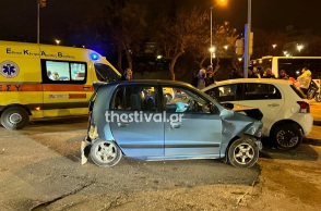 Αυτοκίνητο μετά από τροχαίο ατύχημα στη Θεσσαλονίκη