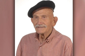 Ο Κώστας Γκουσγκούνης σε μια από τις τελευταίες φωτογραφίες του πριν φύγει από τη ζωή στα 92 του χρόνια