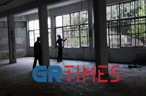 Εργασίες στον χώρο όπου κατασκευάζεται η βιβλιοθήκη στο Τμήμα Βιολογίας του ΑΠΘ