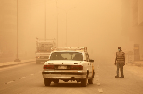 Ιράκ: Αμμοθύελλα έκανε πορτοκαλί τη Βαγδάτη 