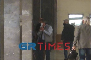 Θεσσαλονίκη: Οι κατηγορούμενοι για την υπόθεση με το φακέλακι στο δικαστήριο
