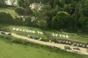 Λούτον πινακίδα φάρσα