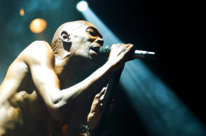 Στιγμιότυπο από τη συναυλία των Faithless στην Αθήνα το 1999