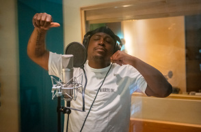 Ο ράπερ Moose στο στούντιο