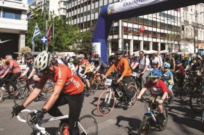 Στιγμιότυπο από προηγούμενη διοργάνωση του Ποδηλατικού Γύρου της Αθήνας. 