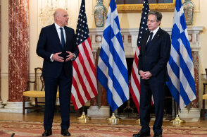 Τηλεφωνική επικοινωνία Δένδια – Μπλίνκεν για Ιράν, τουρκική προκλητικότητα και Βαλκάνια