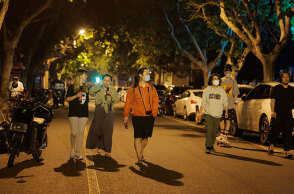 Κάτοικοι στη Σαγκάη κυκλοφορούν ελεύθεροι στους δρόμους μετά την άρση του lockdown