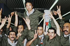 Η ζωή του Κόζο Οκαμότο, 50 χρόνια μετά την επίθεση αυτοκτονίας του	