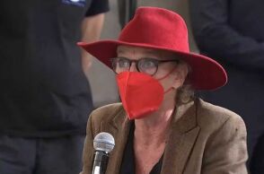 Δικάζεται για φιλοξενία πρόσφυγα η Ίνγκεμποργκ Μπέουχελ