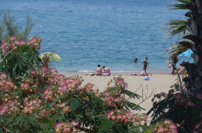 Ύμνοι των Financial Times: Καλοκαιρινές διακοπές σημαίνει Ελλάδα