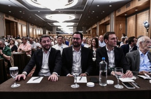 ΠΑΣΟΚ: Ανδρουλάκης, Σπυρόπουλος και Μάντζιος στη συνεδρίαση της ΚΠΕ