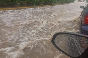 Σφοδρή βροχόπτωση, ισχυροί άνεμοι και χαλάζι στη Θεσσαλονίκη (video)