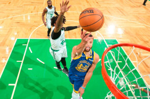 O Στέφ Κάρι οδήγησε τους Γκόλντεν Στέιτ Γουόριορς σε ένα ακόμη πρωτάθλημα NBA