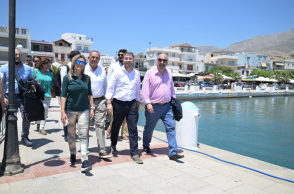 Περιοδεία στην Κάλυμνο πραγματοποίησε ο Νίκος Ανδρουλάκης