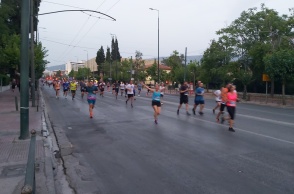 SNF RUN: Οι δρόμεις στους δρόμους της Αθήνας
