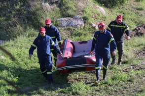 Άνδρες της ΕΜΑΚ εντόπισαν τον 16χρονο στη λίμνη Πηγών Αώου στα Ιωάννινα