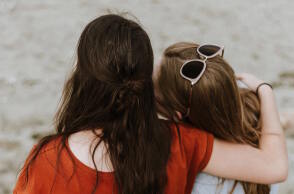 Πώς να στηρίξεις τους φίλους σου