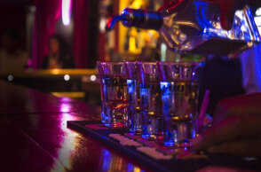 Ξυλοκοπήθηκαν για έναν απλήρωτο λογαριασμό σε μπαρ στα Νέα Στύρα Εύβοιας