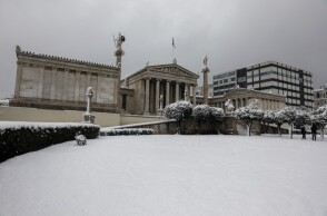 Στα «άσπρα» όλη η περιοχή του Συντάγματος 