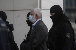 Ο Πέτρος Φιλιππίδης