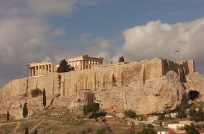 foto_1._ieros_vrahos_tis_akropolis.jpg