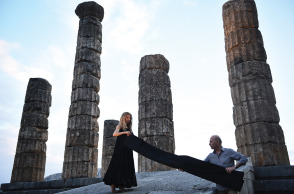 H «Έξοδος - Η Τέχνη μετά την Πανδημία» του Θεόδωρου Τερζόπουλου με τη Σοφία Χιλλ στους Δελφούς