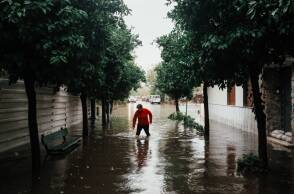 Κακοκαρία «Μπάλλος»: Οι πλημμύρες του Κολωνού από τον φωτογράφο Θοδωρή Ρήγο